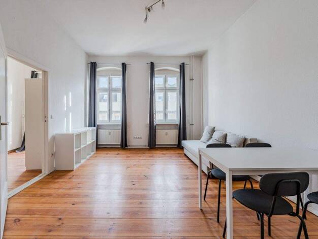 Wohnung zur Miete 950 € 2 Zimmer 52 m² frei ab sofort Beusselstraße 79 Moabit Berlin 10553