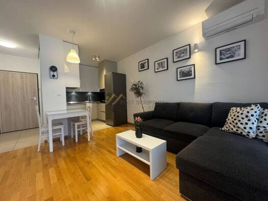 Wohnung zur Miete 900 € 1 Zimmer 48 m² 1. Geschoss Visoka
