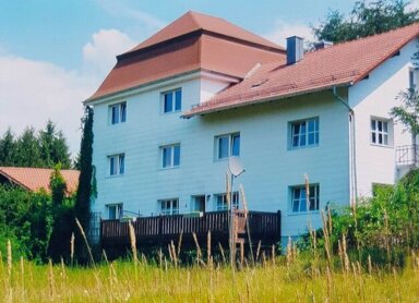 Mehrfamilienhaus zum Kauf als Kapitalanlage geeignet 735.000 € 27.000 m² Grundstück Leoprechting Hutthurm 94116