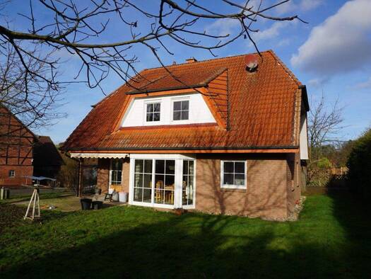 Einfamilienhaus zum Kauf 579.000 € 4 Zimmer 132 m² 3.071 m² Grundstück Büchenwerra Guxhagen / Büchenwerra 34302