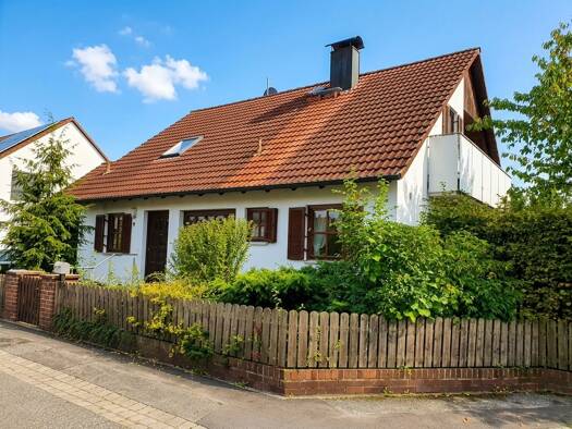 Einfamilienhaus zum Kauf 585.000 € 4,5 Zimmer 130 m² 654 m² Grundstück frei ab sofort Eckenhaid Eckental 90542