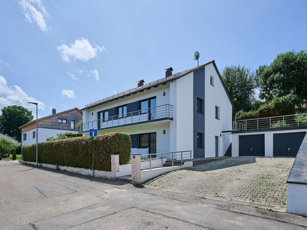 Mehrfamilienhaus zum Kauf 399.000 € 7 Zimmer 230 m² 706 m² Grundstück Bogen Bogen 94327