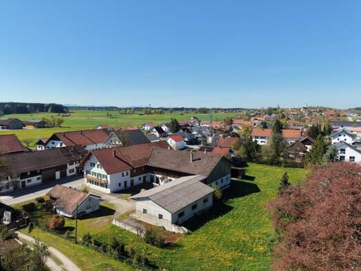 Bauernhaus zum Kauf 854.000 € 4 Zimmer 124,8 m² 3.284 m² Grundstück frei ab sofort Pflugdorf Vilgertshofen 86946