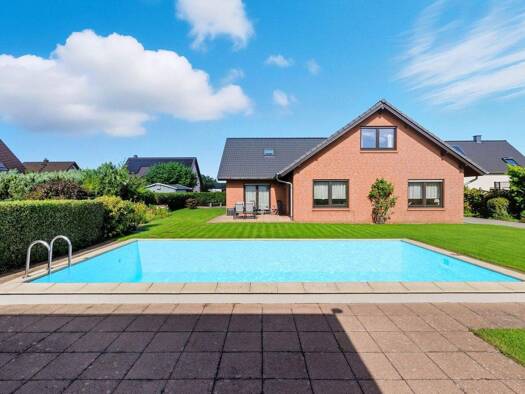 Einfamilienhaus zum Kauf 520.000 € 7 Zimmer 200 m² 1.200 m² Grundstück Sielow Cottbus 03055