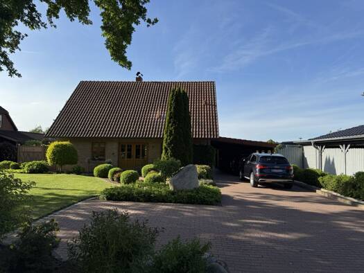 Einfamilienhaus zum Kauf 389.000 € 6 Zimmer 140 m² 899 m² Grundstück Burg (Dithmarschen) 25712