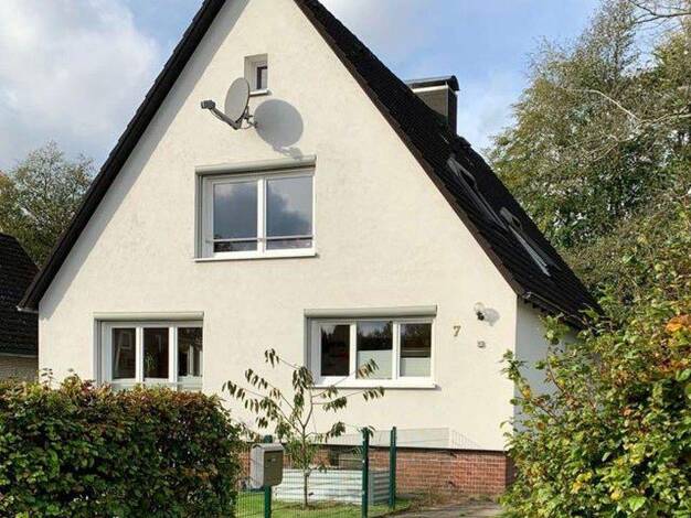 Wohnung zur Miete 2.100 € 5 Zimmer 115 m² EG frei ab 01.05.2026 Tonndorf Hamburg 22045