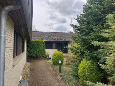 Einfamilienhaus zum Kauf 399.000 € 12 Zimmer 400 m² 1.198 m² Grundstück Bienenbüttel Bienenbüttel 29553