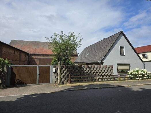 Einfamilienhaus zum Kauf 95.000 € 4 Zimmer 110 m² 1.704 m² Grundstück Marke Raguhn-Jeßnitz 06779