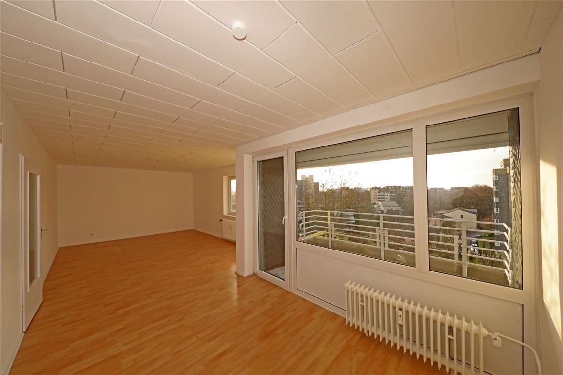 Wohnung zur Miete 1.000 € 3 Zimmer 88 m²<br/>Wohnfläche 6.<br/>Geschoss ab sofort<br/>Verfügbarkeit Lützenkirchen Leverkusen 51381