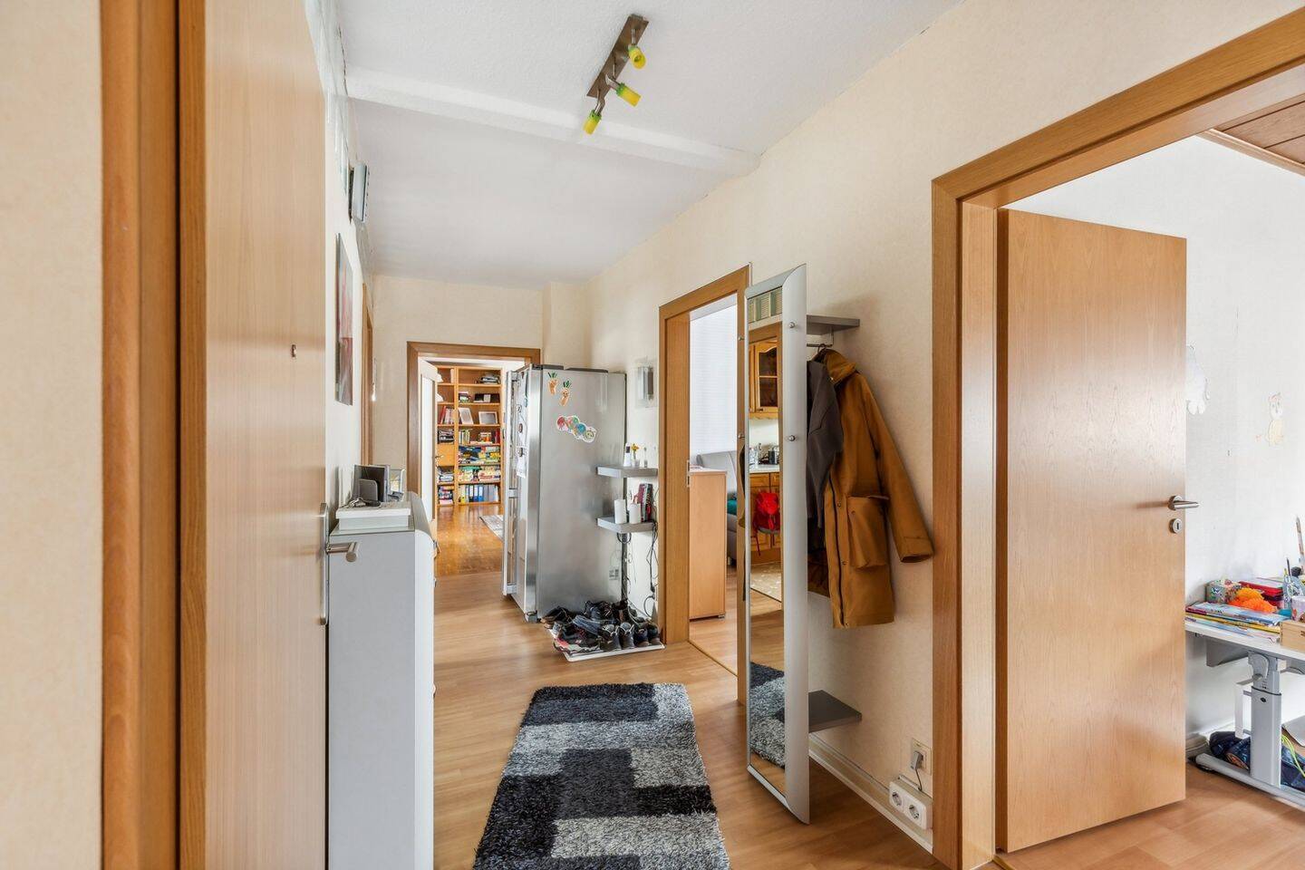 Immobilie in Kriftel - Bezugsfreies Wohn- und Geschäftshaus mit Entwicklungsmöglichkeiten - Bild 4