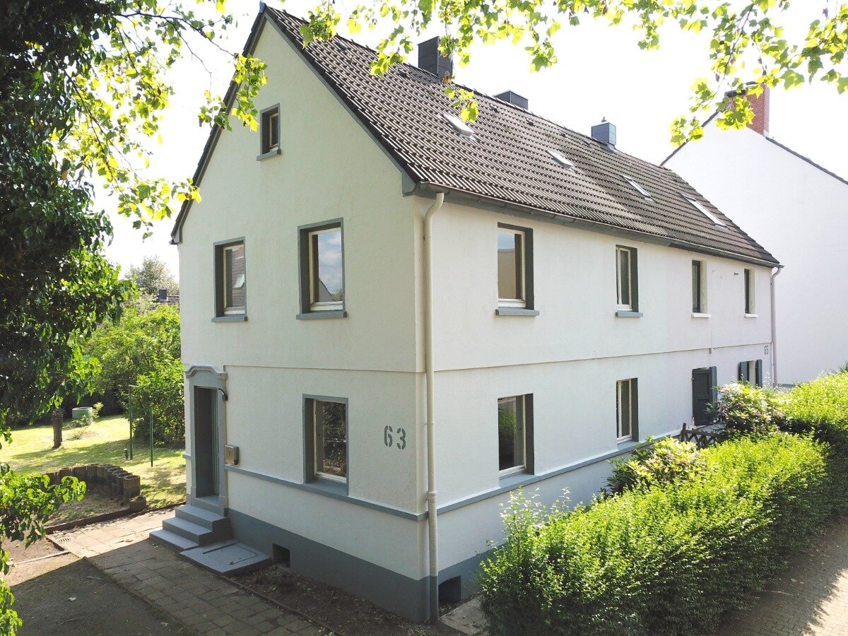 Doppelhaushälfte zum Kauf provisionsfrei 209.000 € 4 Zimmer 97,7 m²<br/>Wohnfläche 392 m²<br/>Grundstück Achternbergstr. 63 Rotthausen Gelsenkirchen 45884