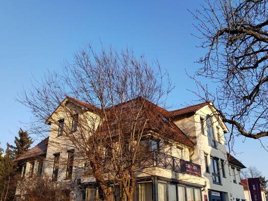Wohnung zur Miete 1.100 € 2,5 Zimmer 88 m² frei ab 15.10.2026 Radebeul 01445