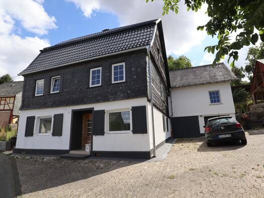 Bauernhaus zum Kauf 285.000 € 7 Zimmer 177 m² 2.507 m² Grundstück Altlay 56858