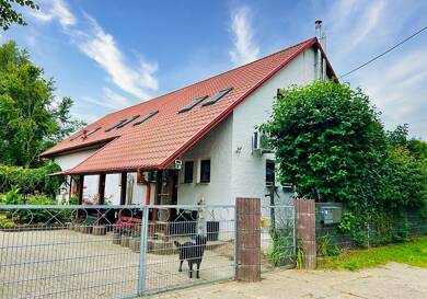Haus zum Kauf 649.000 € 7 Zimmer 245 m² 2.146 m² Grundstück Am Gutshof 4 Velgast Velgast 18469