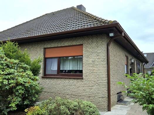 Bungalow zum Kauf provisionsfrei 385.000 € 5 Zimmer 150 m² 723 m² Grundstück Düsternort Delmenhorst 27755