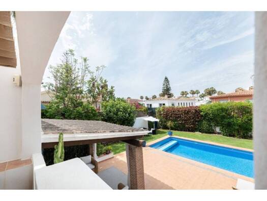 Chalet zur Miete 13.000 € 4 Zimmer 375 m² 832 m² Grundstück Marbella 29602