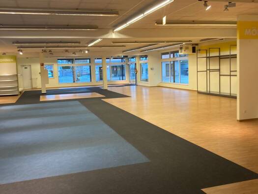 Büro zur Miete 3 € 6 Zimmer Erdinger Straße 13 Taufkirchen, Vils Taufkirchen 84416