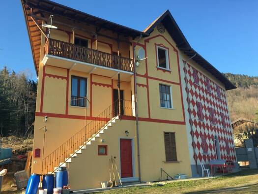 Mehrfamilienhaus zum Kauf 320.000 € 15 Zimmer 389 m² 1.800 m² Grundstück frei ab sofort Miazzina