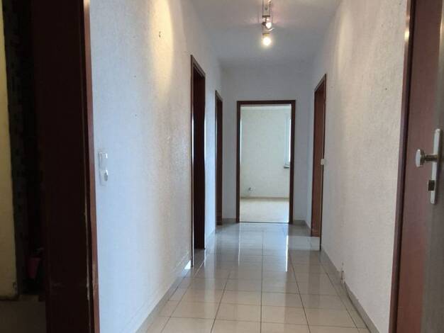 Wohnung zum Kauf 235.000 € 3 Zimmer 97 m² frei ab 01.10.2026 Herderweg 2 Hanau Hanau 63454