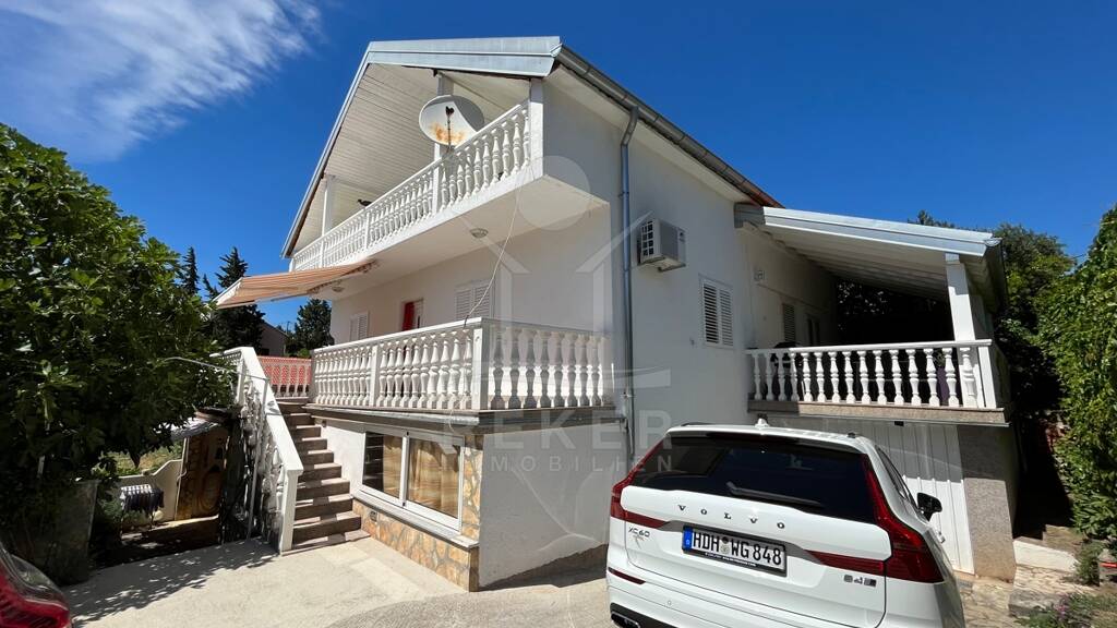 Mehrfamilienhaus zum Kauf 265.000 € 6 Zimmer 226 m² 348 m² Grundstück Gornji Karin 23450