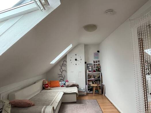 Wohnung zur Miete 465 € 2 Zimmer 30 m² Geschoss 3/3 frei ab 01.10.2026 Hassels Stadtbezirk 9 40599
