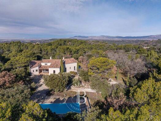 Haus zum Kauf 1.395.000 € 250 m² Venasque 84210