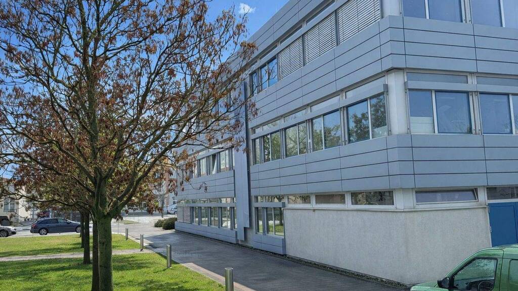 Lagerhalle zur Miete provisionsfrei 3.200 m² Lagerfläche Großzschachwitz Dresden 01259