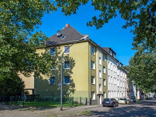 Wohnung zur Miete 699 € 3 Zimmer 82,3 m² 3. Geschoss frei ab 18.09.2026 Busehofstr. 45 Frohnhausen Stadtbezirk III 45144
