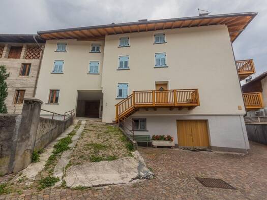 Haus zum Kauf 250.000 € 3 Zimmer 1.000 m² frei ab sofort Sfruz 38010
