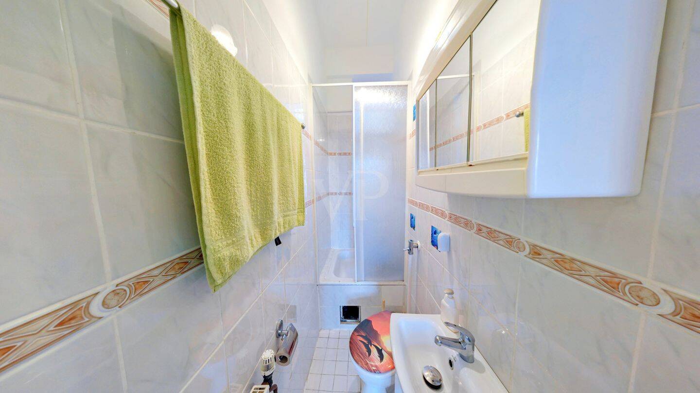 Property thumbnail 9