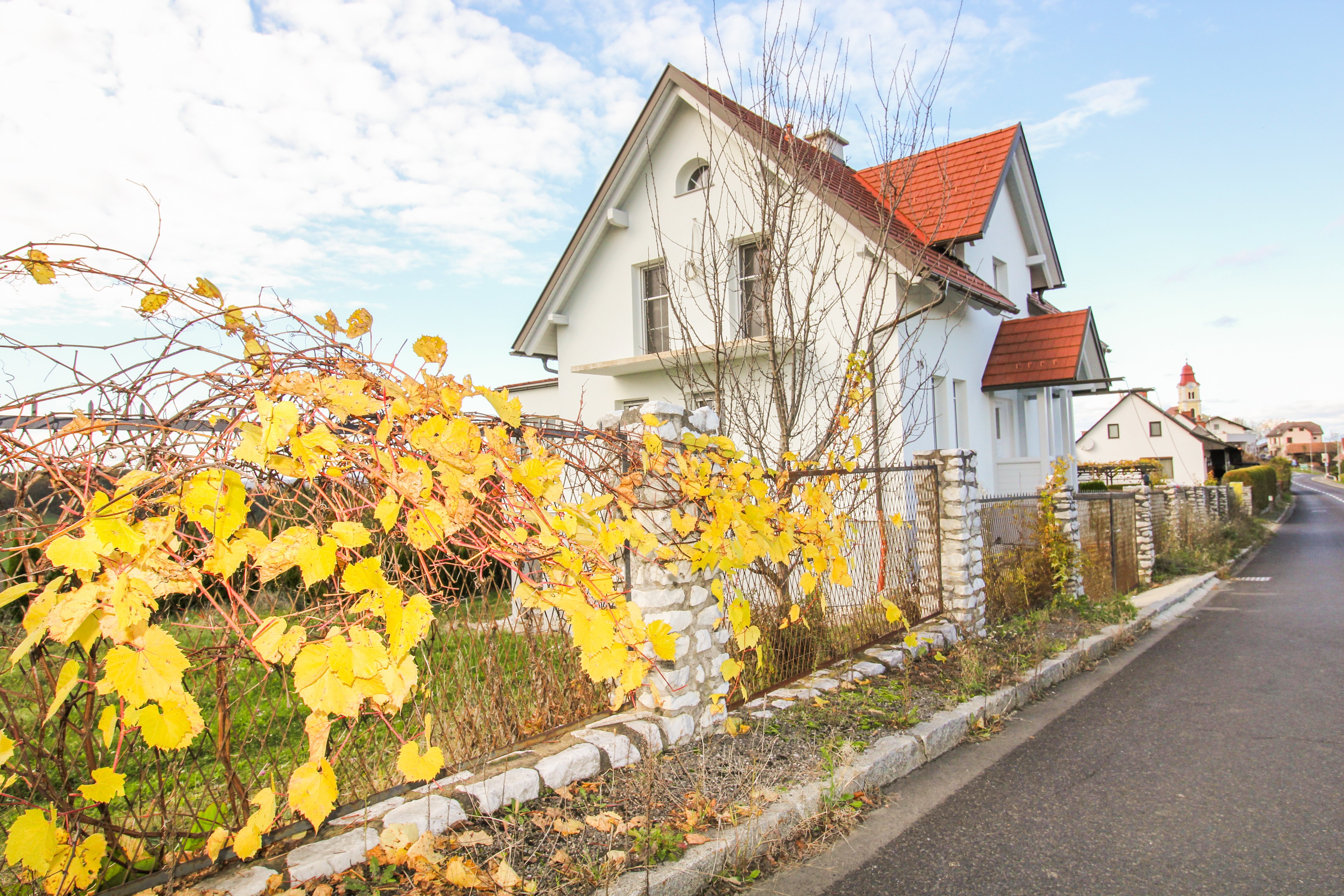 Einfamilienhaus zum Kauf provisionsfrei 479.000 € 8 Zimmer 230 m²<br/>Wohnfläche 1.369 m²<br/>Grundstück ab sofort<br/>Verfügbarkeit Eichkögl 8322