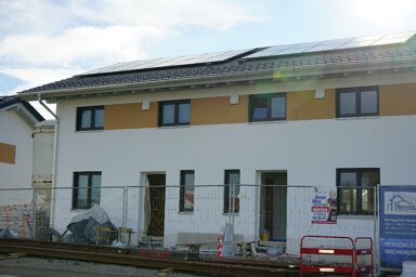 Reihenendhaus zur Miete 1.395 € 4 Zimmer 107 m² 180 m² Grundstück frei ab 01.07.2025 Denklingen Denklingen 86920