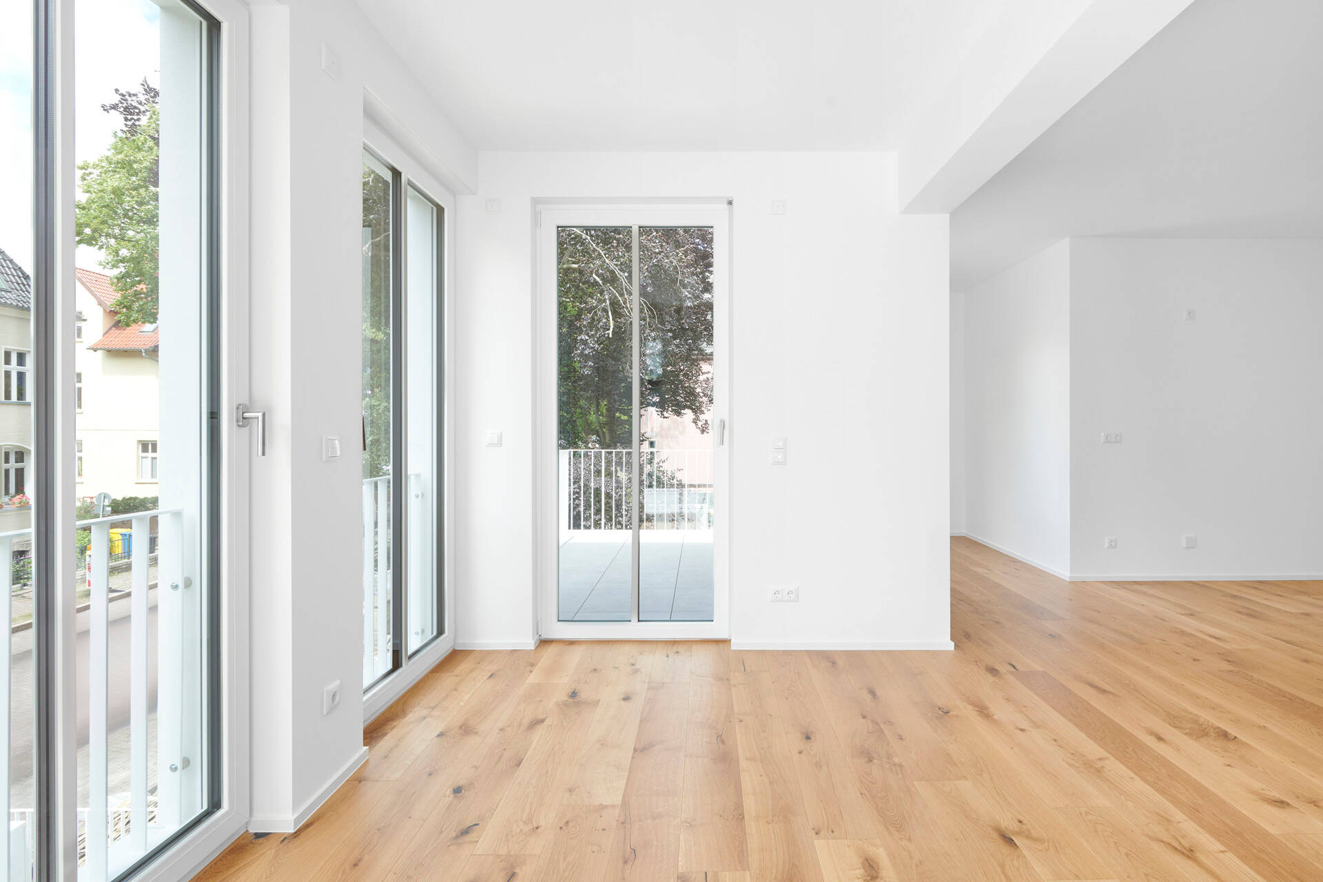 Property thumbnail 2