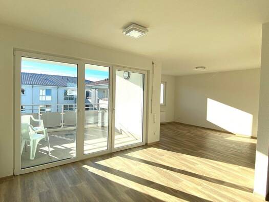 Wohnung zum Kauf 287.000 € 3 Zimmer 65,8 m² 1. Geschoss frei ab sofort Zum Steingau 8 Göggingen 73571