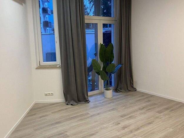 Wohnung zur Miete 999 € 3 Zimmer 70 m² EG Röhrenstraße 1 Rath Düsseldorf 40472