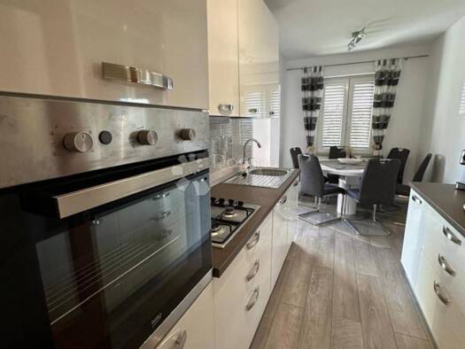 Wohnung zur Miete 700 € 2 Zimmer 55 m² Crikvenica Crikvenica