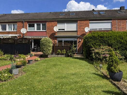 Reihenmittelhaus zum Kauf 199.000 € 4 Zimmer 95 m² 164 m² Grundstück Kücknitz Kücknitz 23569