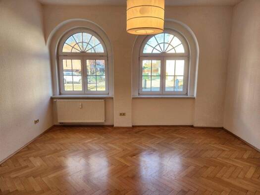 Wohnung zur Miete 345 € 2 Zimmer 66 m² EG Löbau 02708