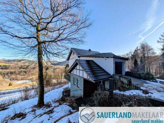 Mehrfamilienhaus zum Kauf 469.000 € 10 Zimmer 210 m² 950 m² Grundstück Willingen Willingen (Upland) 34508