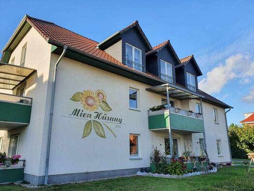 Wohnung zur Miete 397 € 2 Zimmer 62,1 m² frei ab sofort Hauptstraße 48 Bad Kleinen 23996