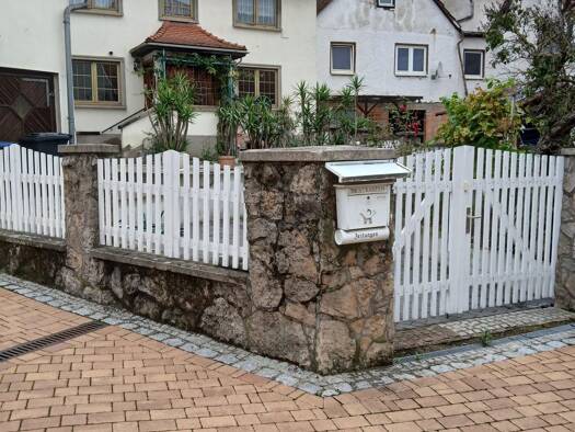 Einfamilienhaus zur Miete 980 € 6 Zimmer 213 m² 313 m² Grundstück frei ab sofort Jenaische Straße 98 Uhlstädt Uhlstädt-Kirchhasel 07407