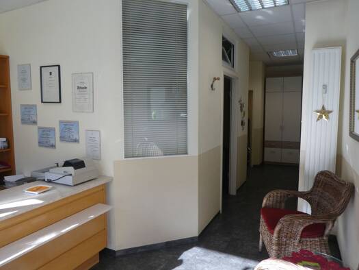 Büro zur Miete provisionsfrei 493 € 4 Zimmer 43 m² Bürofläche Altendorf Essen 45143