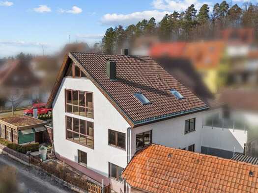 Doppelhaushälfte zum Kauf 599.000 € 10 Zimmer 218,6 m² 408 m² Grundstück Böblingen Böblingen 71032