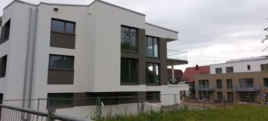 Wohnung zur Miete 1.300 € 3 Zimmer 82 m² Geschoss 1/2 frei ab 01.07.2025 Metzingen Metzingen 72555