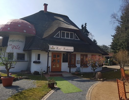 Restaurant zur Miete provisionsfrei 3.700 € 100 m²<br/>Gastrofläche 6.400 m²<br/>Grundstück Lüneburger Straße 9 Wesendorf Wesendorf 29392