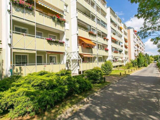 Wohnung zur Miete 528 € 3 Zimmer 64,3 m² 4. Geschoss Reuningstraße 11 Gorbitz-Nord/Neu-Omsewitz Dresden 01169