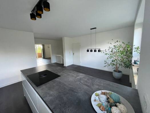 Maisonette zur Miete 1.400 € 3 Zimmer 107 m² frei ab 01.10.2025 Neumühlen-Dietrichsdorf Kiel 24149