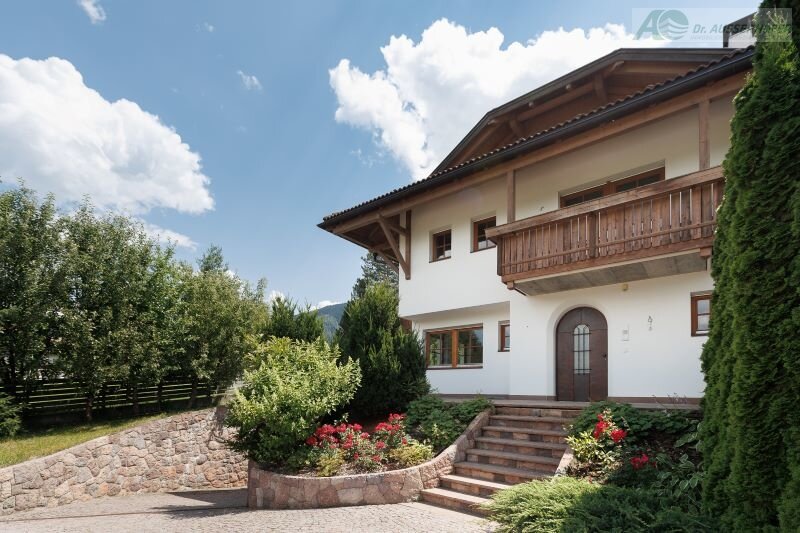 Villa zum Kauf 7 Zimmer 175 m²<br/>Wohnfläche 417 m²<br/>Grundstück Bruneck 39031