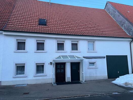 Bauernhaus zum Kauf provisionsfrei 126.000 € 6 Zimmer 120 m² 200 m² Grundstück Bubsheim 78585