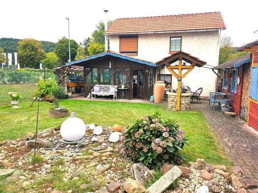 Haus zum Kauf 299.000 € 7 Zimmer 306 m² 609 m² Grundstück Hann. Münden 34346